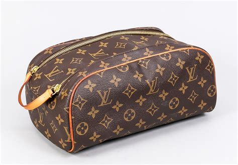 louis vuitton kulturtasche damen|louis vuitton tasche damen.